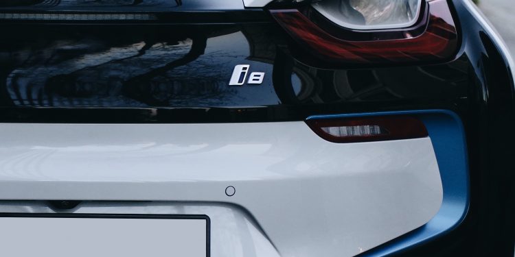 Les Voitures Électriques Peuvent-elles Surchauffer en Côte d’Ivoire?